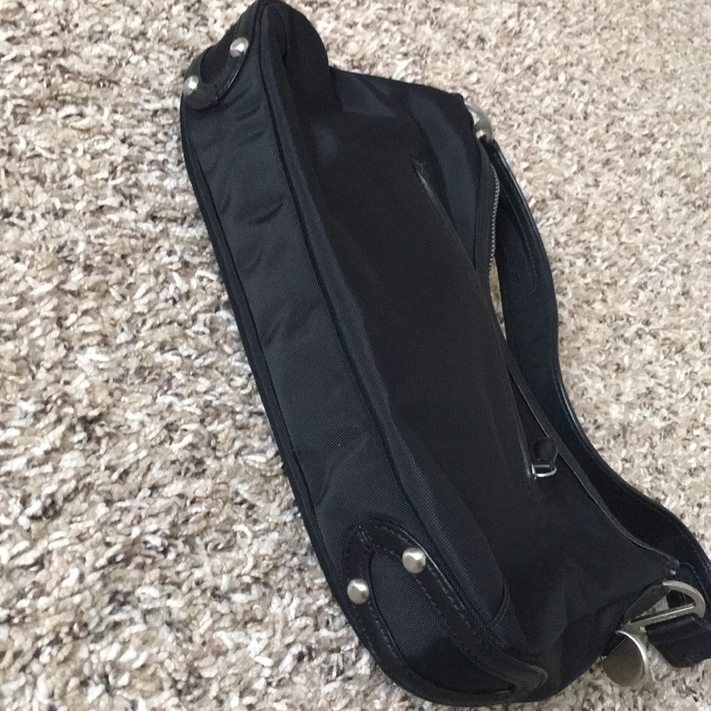Tumi Small Nylon And Leather Bag - Picture 7 of 8